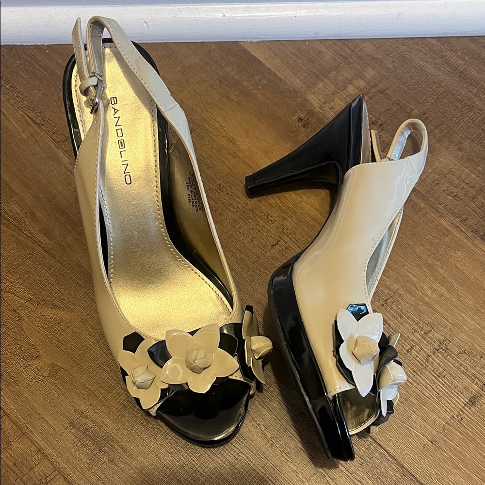 Bandolino Beige and Black Floral Heels - Picture 1 of 12